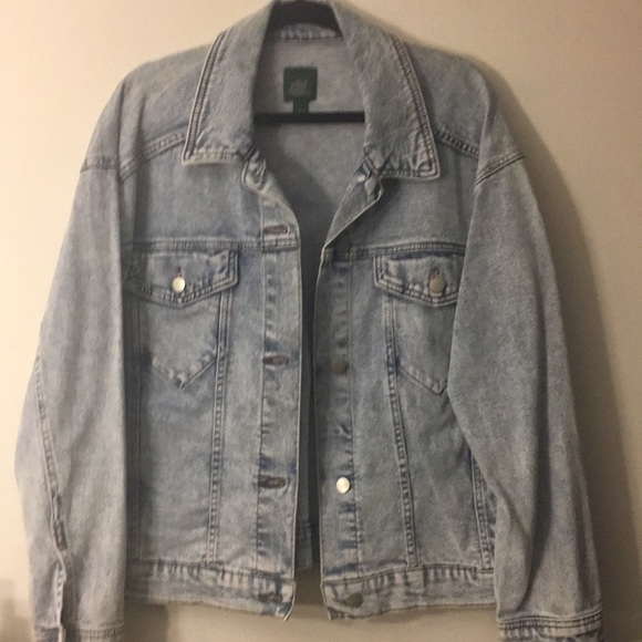 NWOT acid wash denim jacket - Picture 2 of 4